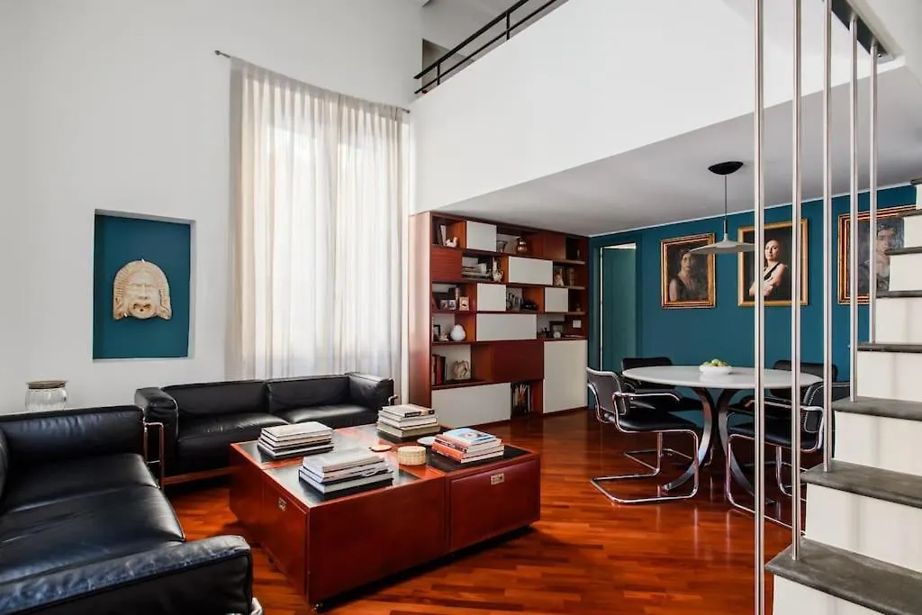 Lo Studio, Napoli location