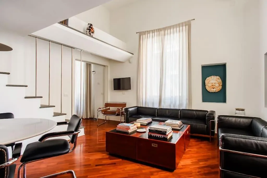 Lo Studio, Napoli Naples